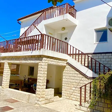 Istra Nielsen Apartment *